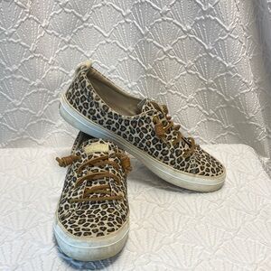 Sperry size 10 Leopard Print Sneakers with Brown Leather Laces slip on stretch